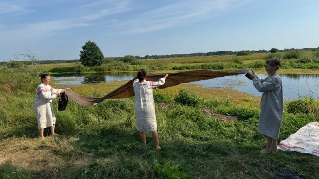 Як на Волині відбілювали полотно: відтворили стародавній рецепт