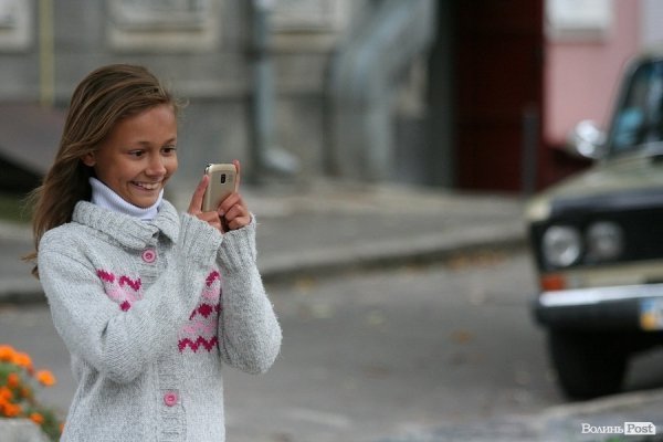 По Луцьку ходила «чортівня» з картинами. ФОТО