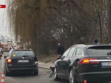 У Луцьку на Карпенка-Карого зіткнулися дві автівки