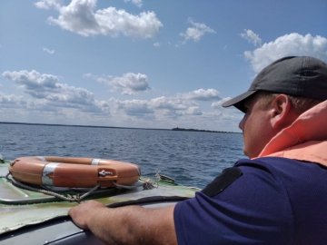 На Світязі врятували двох рибалок