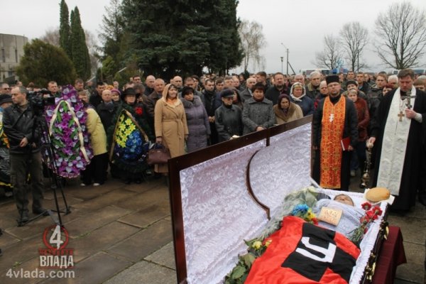 Як провели в останню путь Сашка Білого. ФОТО