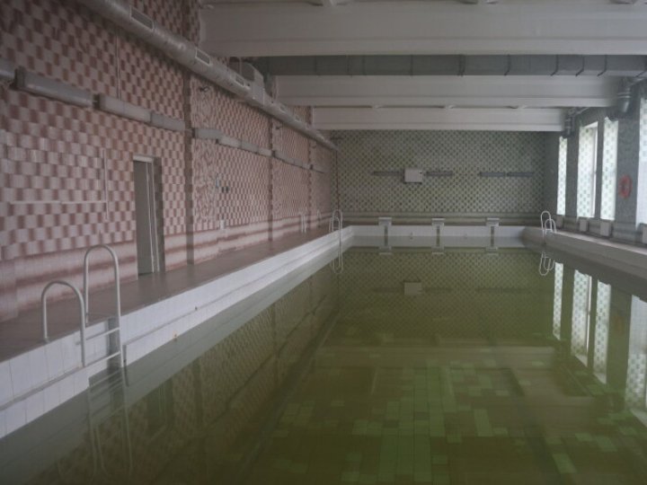 У Луцьку у 26-й школі відремонтують басейн за майже 1,5 млн грн