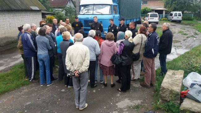 Сміттєва проблема: мешканці ще  двох вулиць у Луцьку придбають контейнери