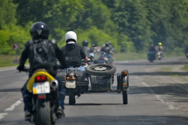 Байкери-«терапевти» влаштували свято для дітей. ФОТО