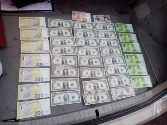 На Волині два чоловіки торгували наркотиками, одному з них повідомили про підозру