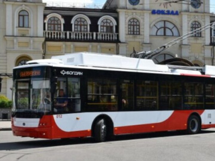 Як у Луцьку на Великдень курсуватиме громадський транспорт