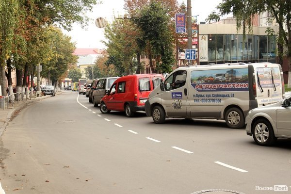 Янукович у Луцьку: центр міста стоїть у заторі. ФОТО