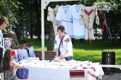 На перший у Рівному «Фестиваль сиру і вина» запросили волинських виробників