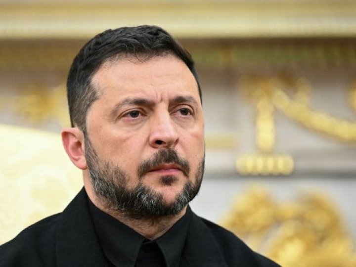 Зеленський заявив Трампу, що готовий обговорити територіальні питання з Путіним, - Axios