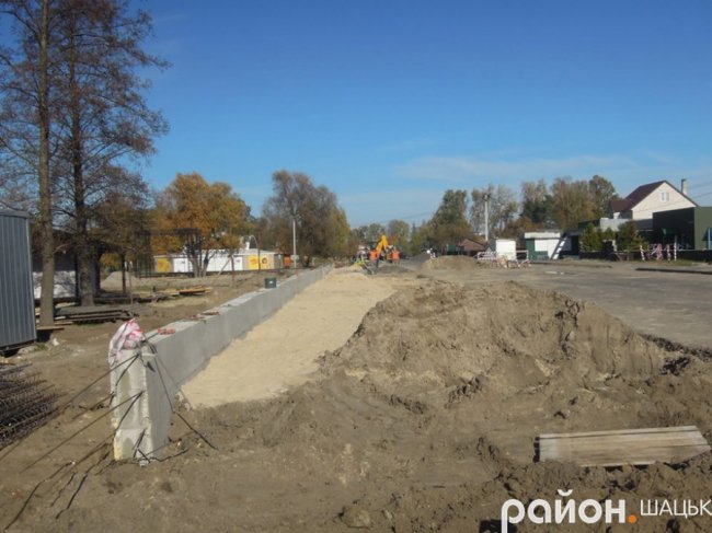 Показали, як розширюють набережну у Світязі. ФОТО