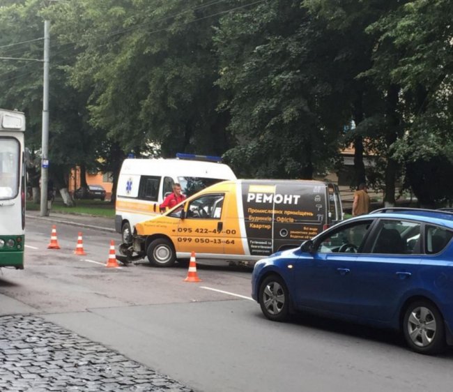У Луцьку через аварію – тягучка. ФОТО