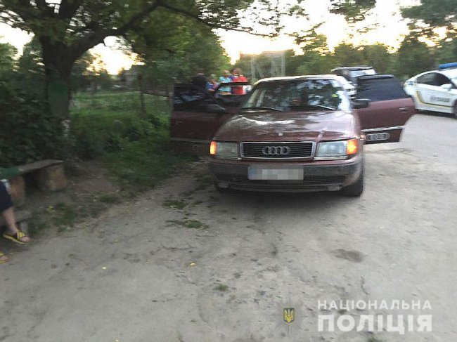 На Рівненщині підліток за кермом авто збив дитину, хлопчик загинув