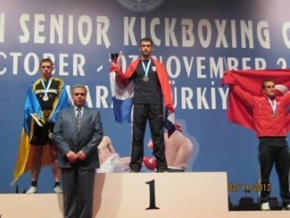 Срібним призером чемпіонату Європи з кікбоксингу став волинянин. ФОТО