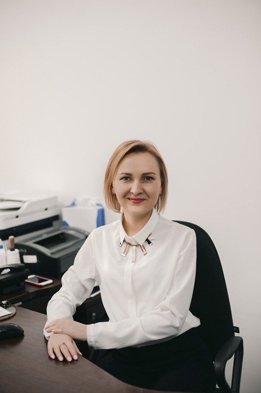 Хтось любить гітару, хтось – лижі, а ще хтось – спортзал: у Луцькому міськрайоному суді розповіли про найкращих працівників. ФОТО