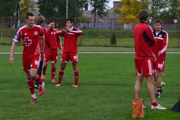 Як «Волинь» грала з сільською командою. ФОТО