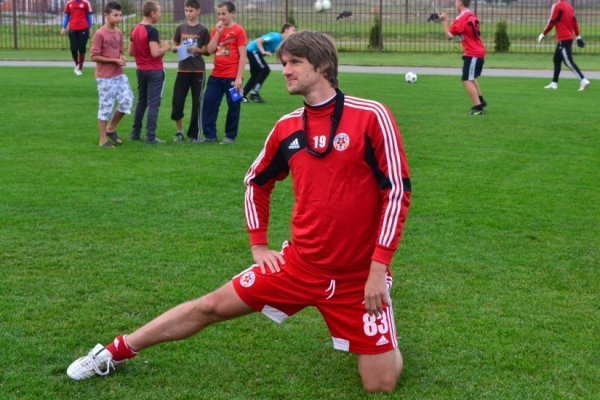 Як «Волинь» грала з сільською командою. ФОТО