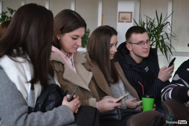 Канадський політолог у Луцьку розповів, чому війна проти Росії триватиме ще довго