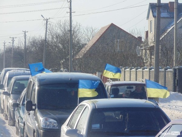Як волинські автомайданівці пікетували маєтки регіоналів. ФОТО. ВІДЕО