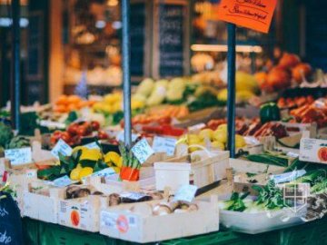 Ринкам в Україні знову заборонили працювати у карантин