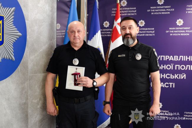Волинські поліцейські отримали відзнаки від Головнокомандувача ЗСУ 