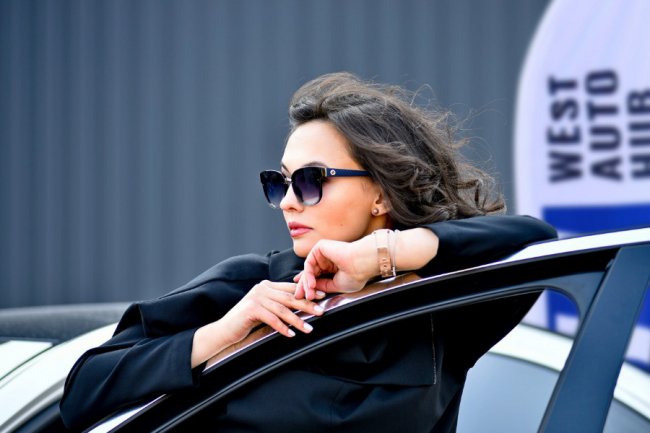 Катя Павлова знялася у весняній фотосесії для WEST AUTO HUB*