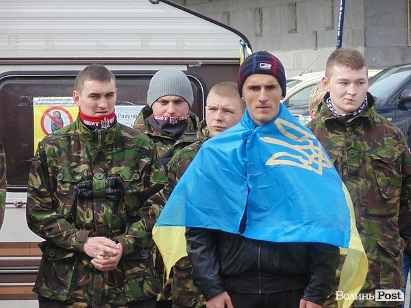 Антивоєнне віче у Луцьку. ФОТО