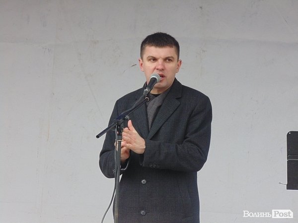 Антивоєнне віче у Луцьку. ФОТО