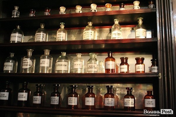 «Алхімія», історія і вогонь: у стінах старої луцької аптеки. ФОТО 