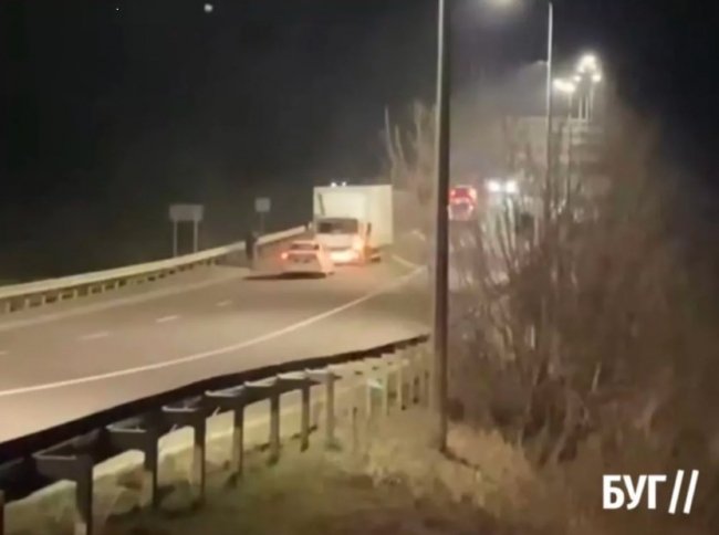 Аварія на Волині: підлітки на мотоциклі влетіли під фуру, є загиблий