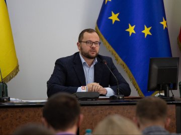 Поліщук пригрозив звільненням одному з очільників  транспортного управління 