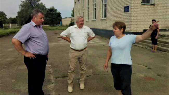 У селі на Волині вітер зірвав дах школи