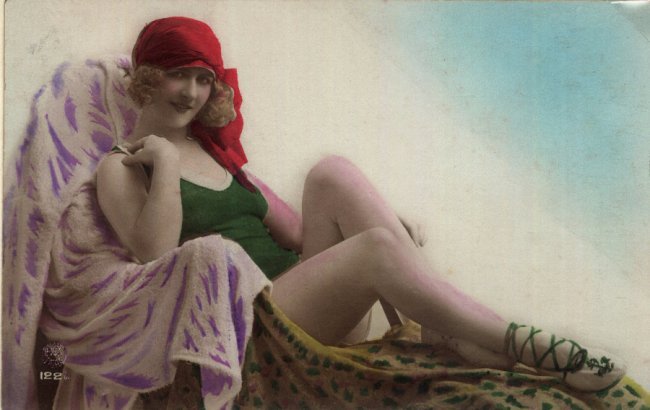 Фото луцьких пляжниць 100 років тому