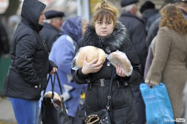 Луцька автостанція. БУДНІ МІСТА 