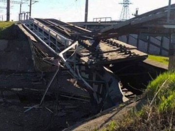 Партизани підірвали міст під Мелітополем, – Арестович