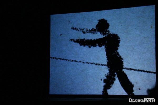 У Луцьку польський і харківський театри показали вистави про Волинську трагедію. ФОТО