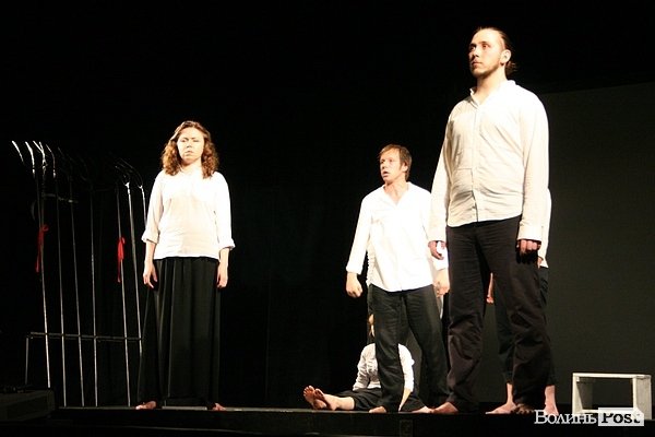 У Луцьку польський і харківський театри показали вистави про Волинську трагедію. ФОТО