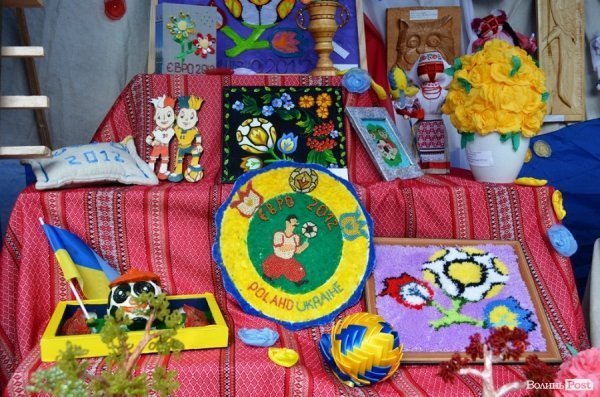 У центрі Луцька - фестиваль творчості дітей. ФОТО