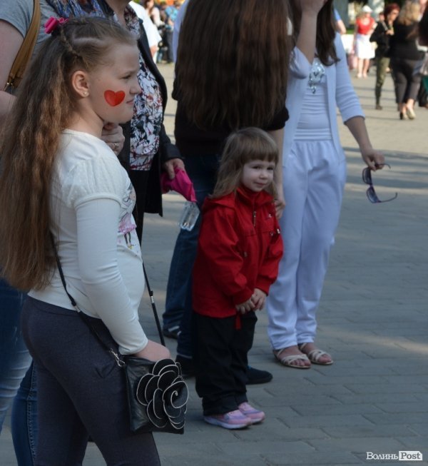 Як у Луцьку збирали гроші на благодійність. ФОТО