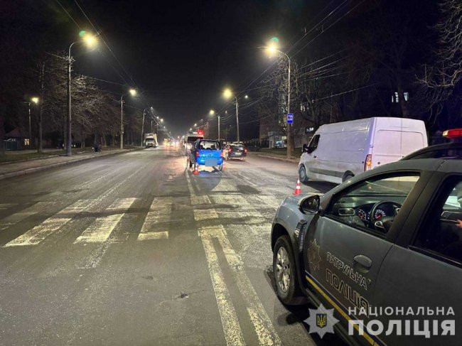 У Луцьку на Рівненській водій збив 24-річну дівчину: її госпіталізували до лікарні