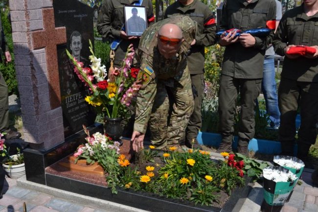 На Рівненщині перепоховали загиблого під Іловайськом бійця