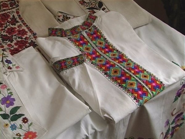 У Нововолинську - виставка старовинного одягу. ФОТО