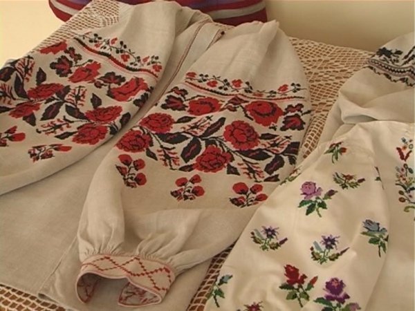 У Нововолинську - виставка старовинного одягу. ФОТО