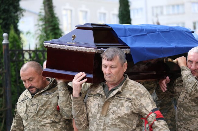 Луцьк попрощався з Героєм Анатолієм Гончаревичем