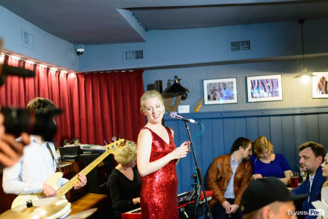 У Луцьку офіційно відкрили джазовий клуб «Цитра». ФОТО