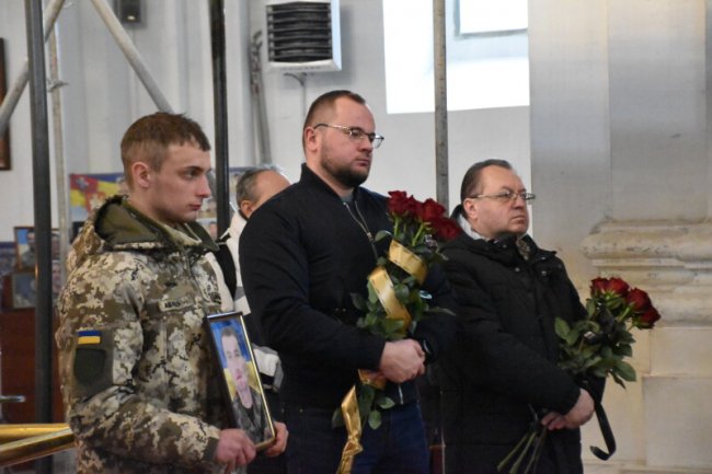 У Луцьку попрощалися із Героєм Артемом Баглайчуком. ФОТО
