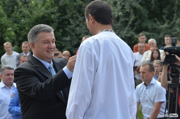 У Луцьку Яценюк нагородив бійців батальйону «Світязь». ФОТО