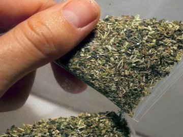 У Луцьку у пішоходів-порушників знайшли наркотики