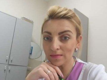 Важкі будні медиків: медсестра волинської інфекційної лікарні розповіла про боротьбу з COVID-19