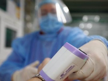 Дві смерті і 121 новий випадок: ситуація з коронавірусом на Волині за добу 