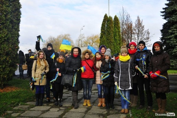 Євроланцюг за 50 кілометрів від Луцька. ФОТО. ВІДЕО